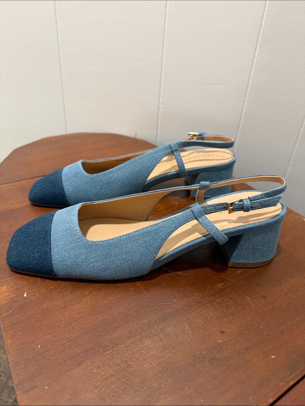 Ann Taylor Two-Tone Blue Denim Slingback Block Heels Women’s Size 9M